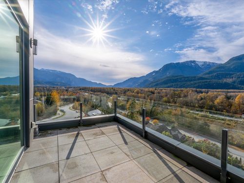 41337 Horizon Dr, Squamish, BC, V8B0Y7 | Card Image