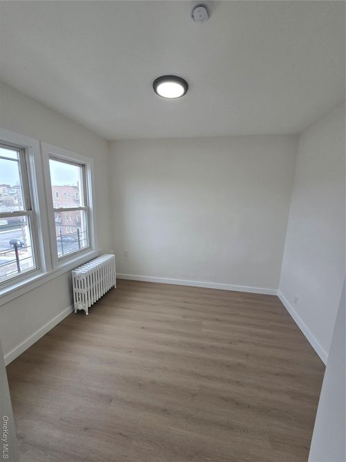 3-112 Webster Avenue, New Rochelle, NY, 10801 | Card Image