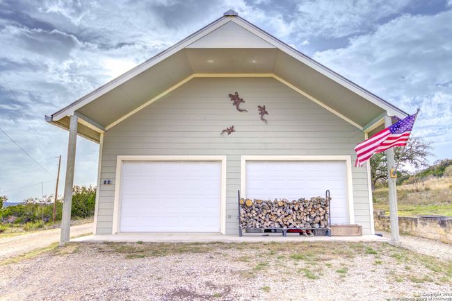 1259 Benton Creek Rd, House other with 2 bedrooms, 3 bathrooms and null parking in Medina TX | Image 41