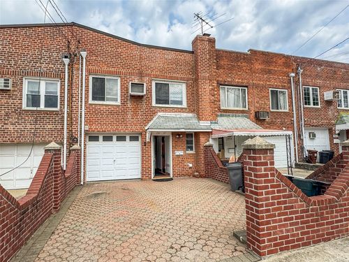 151 7th Ave, Whitestone, NY, 11357-1210 | Card Image