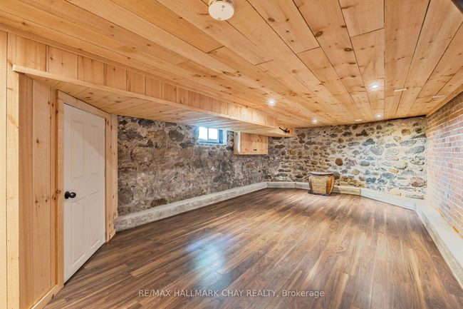 4735 20 Th Sideroad, House other with 4 bedrooms, 3 bathrooms and 4 parking in Thornton ON | Image 35