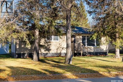 124 3 Rd Ave Ne, House other with 4 bedrooms, 1 bathrooms and null parking in Ituna SK | Image 2