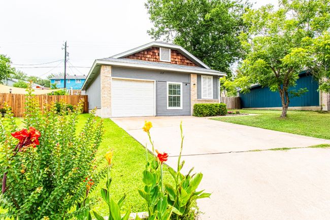 View of front of house with driveway | Image 4