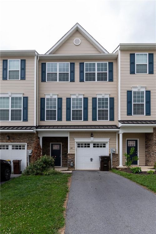 1374 Black Forest Dr, Allentown, PA, 18104-6001 | Card Image