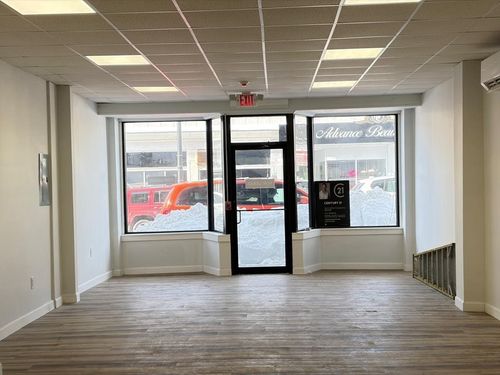 13 Newbury St, Lawrence, MA, 01840-1729 | Card Image