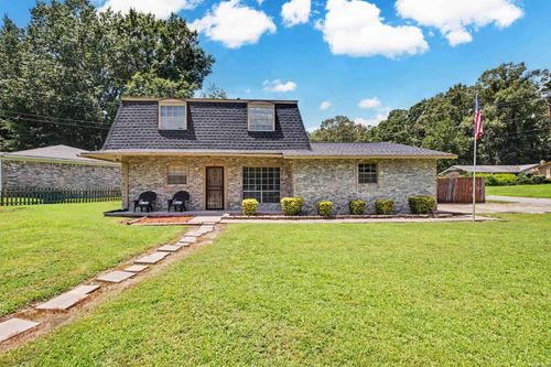 2 Wemberly Drive, Little Rock, AR, 72209 | Card Image