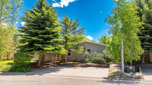 27 Pica Ln, Carbondale, CO, 81623-8730 | Card Image