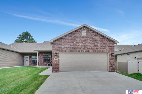8178 Regent Drive, Lincoln, NE, 68507 | Card Image