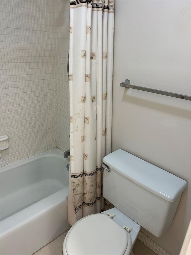 APT-814 - 180 Cypress Club Dr, Condo with 1 bedrooms, 2 bathrooms and null parking in Pompano Beach FL | Image 16