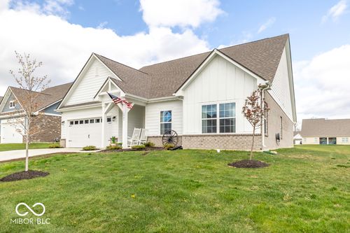 561 Riviera Pl, Greenwood, IN, 46143-5019 | Card Image
