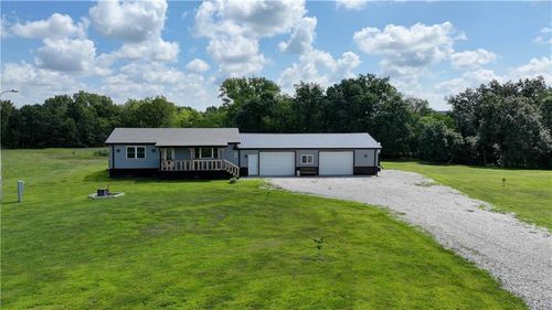 6171 Ne Highway 69, Cameron, MO, 64429-9012 | Card Image