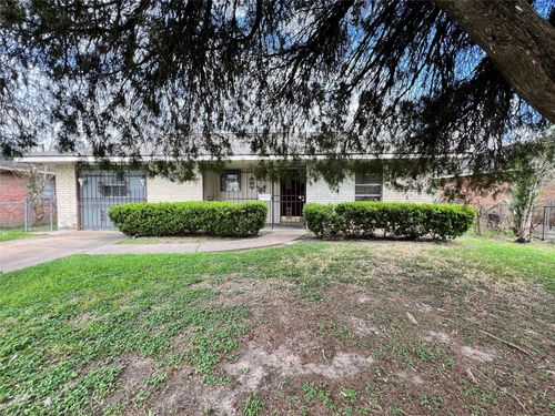 10859 Fairland Dr, Houston, TX, 77051-4617 | Card Image