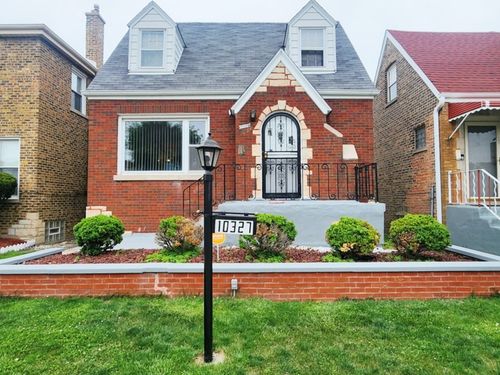 10327 S Calumet Ave, Chicago, IL, 60628-2814 | Card Image
