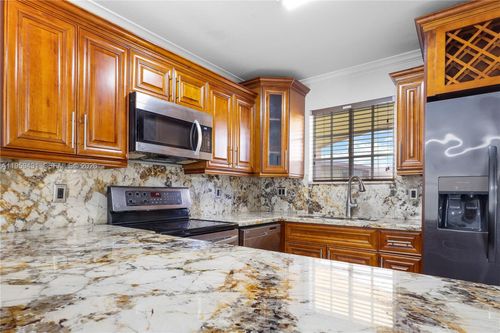 apt-104-6765 Nw 182nd St, Hialeah, FL, 33015-7934 | Card Image