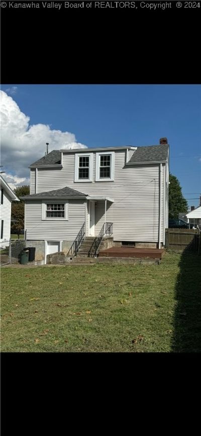 204 Shepherd Avenue, House other with 3 bedrooms, 1 bathrooms and null parking in South Charleston WV | Image 3