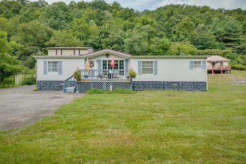 2497 Slate Creek Rd, Grundy, VA, 24614-7007 | Card Image