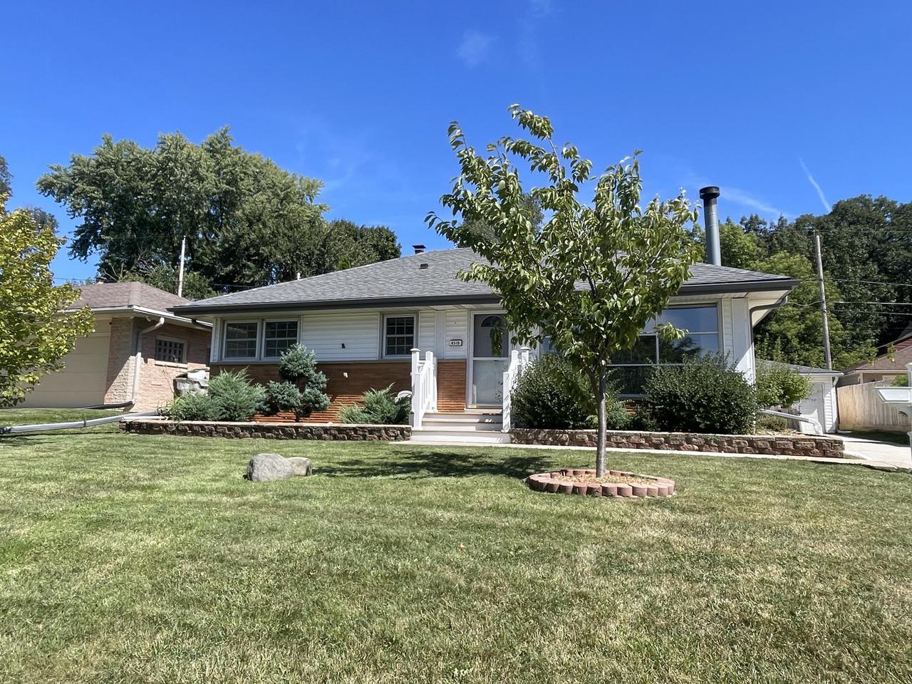 Taylor Ave, Milwaukee, WI 53207