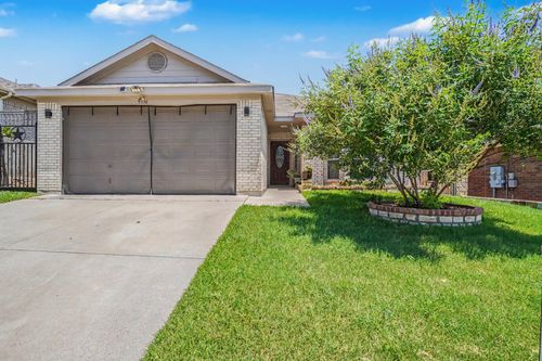 9936 Blue Bell Dr, Fort Worth, TX, 76108-4181 | Card Image