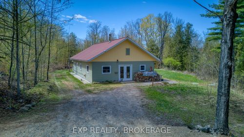 371 Sherbrooke Drive, Tay Valley, ON, K0H2B0 | Card Image
