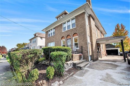 2327 Sturtevant St, Detroit, MI, 48206-3609 | Card Image