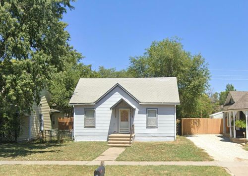 402 E 10th, Newton, KS, 67114 | Card Image