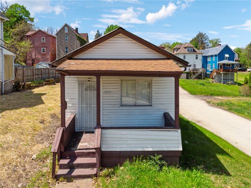 1828 Evans Ave, Mckeesport, PA, 15132-5000 | Card Image
