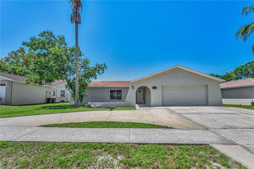 11121 Peppertree Ln, PORT RICHEY, FL, 34668-2424 | Card Image