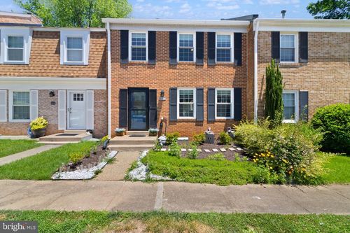 5534 Kendrick Ln, BURKE, VA, 22015-1948 | Card Image