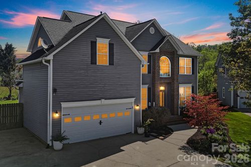 497 English Oak Rd, Fletcher, NC, 28732-8389 | Card Image