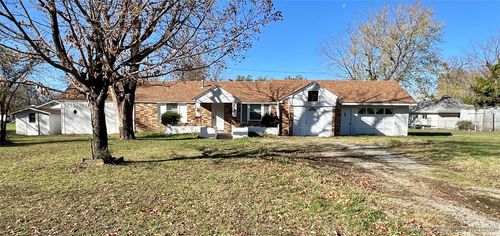 819 N Nw, Miami, OK, 74354 | Card Image