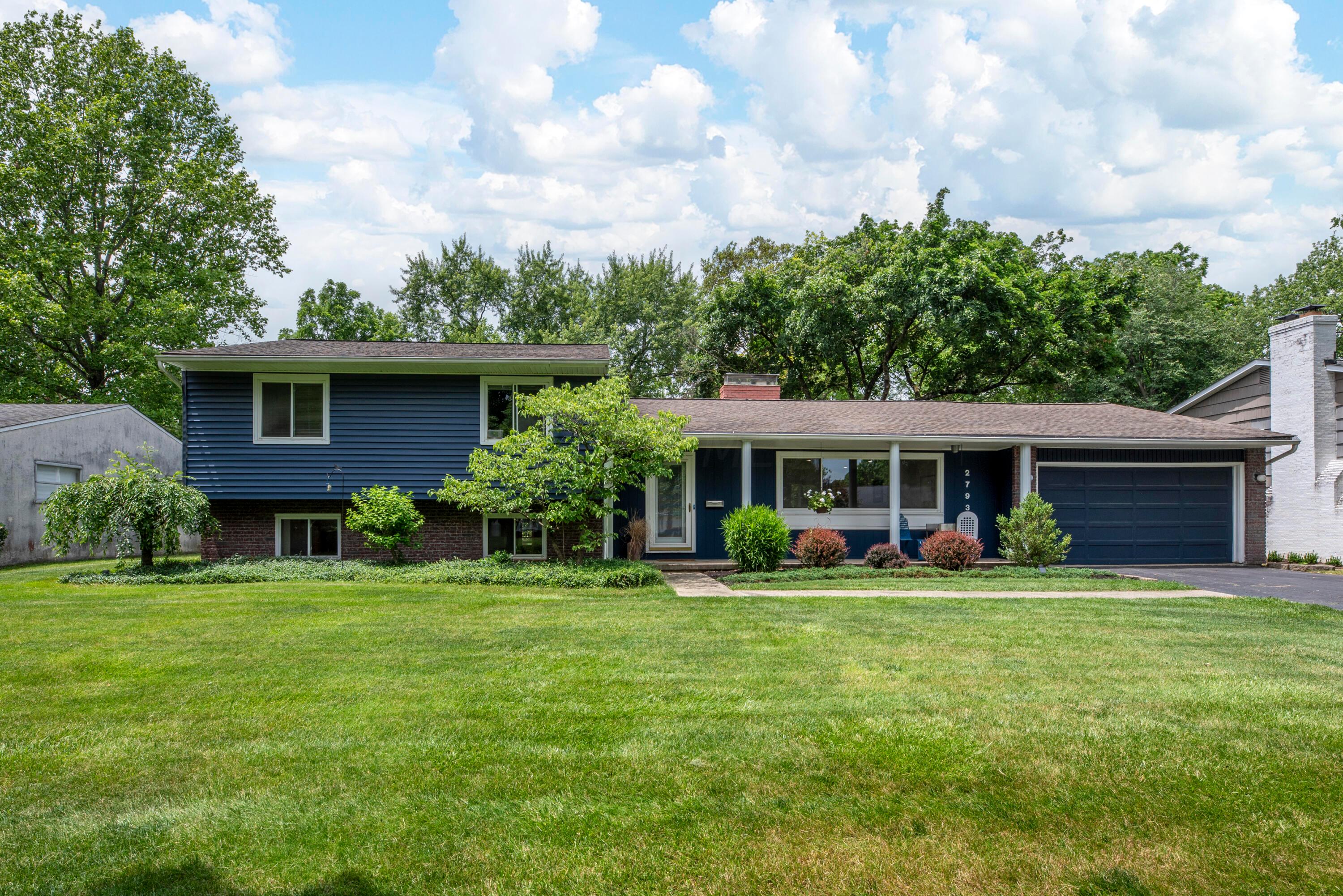 Pickwick Dr, Columbus, OH 43221