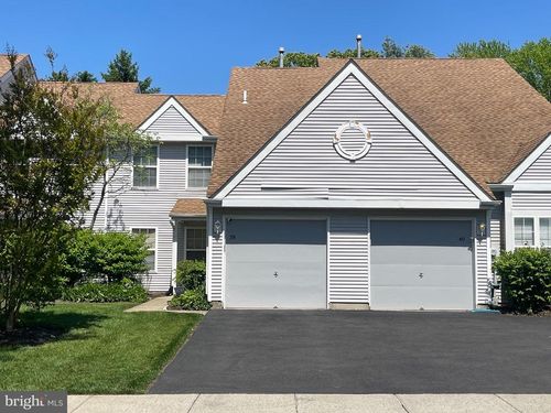 38 Magnolia Ct, BORDENTOWN, NJ, 08505-4237 | Card Image