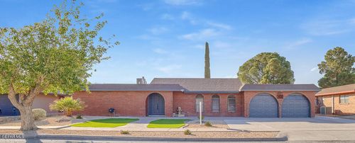 3709 Roslyn Dr, Horizon City, TX, 79928-6408 | Card Image