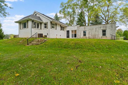 4063 E Oakwood Rd, Oak Creek, WI, 53154-6109 | Card Image