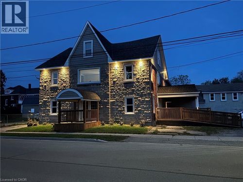 9-803 King St, Port Colborne, ON, L3K4J3 | Card Image