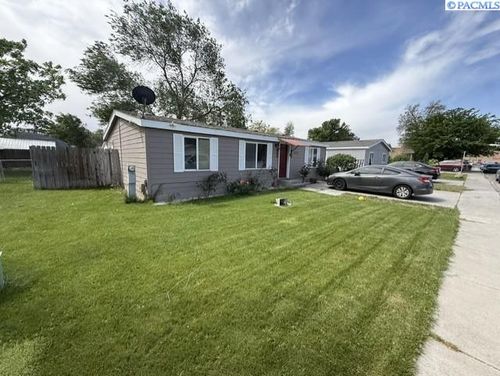 4723 W Hood, Kennewick, WA, 99336 | Card Image