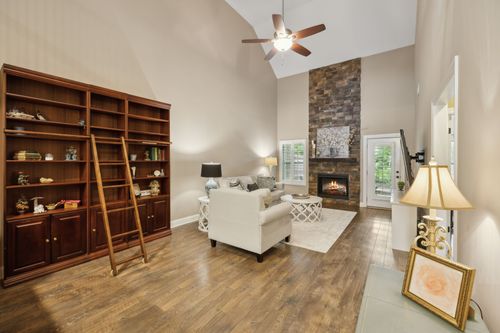 3234 Blue Sky Dr, Murfreesboro, TN, 37130-1525 | Card Image