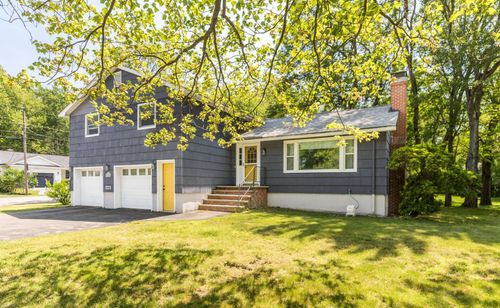 19 Harding Rd, Portsmouth, NH, 03801-5813 | Card Image