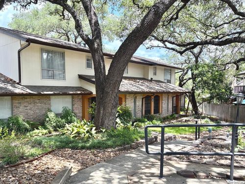 44b-8915 Datapoint Dr, San Antonio, TX, 78229-2500 | Card Image