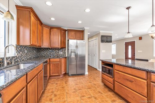 2469 Joseph Ct, Bellmore, NY, 11710-4416 | Card Image