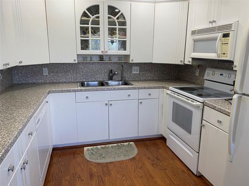 4011-4011 Upminster J, Deerfield Beach, FL, 33442-2817 | Card Image