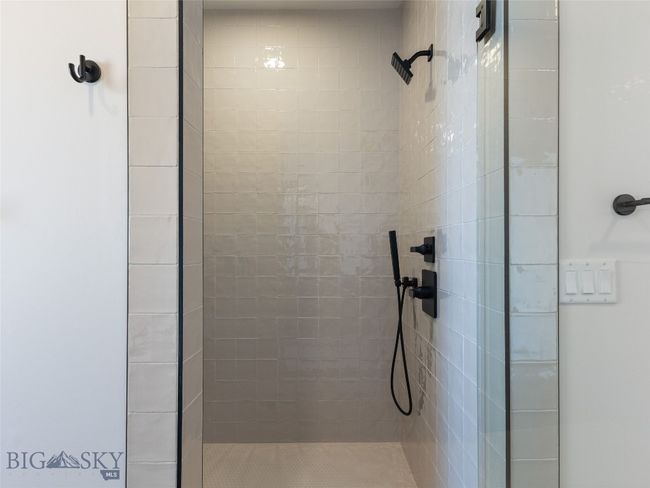 Primary Bathroom Suite | Image 19