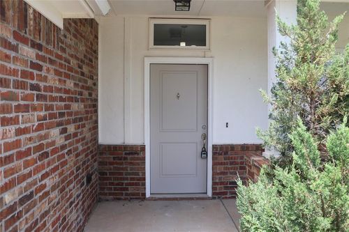 10601 Nw 20th St, Yukon, OK, 73099-3320 | Card Image