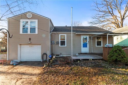 603 E Myrtle St, Independence, MO, 64055-1549 | Card Image