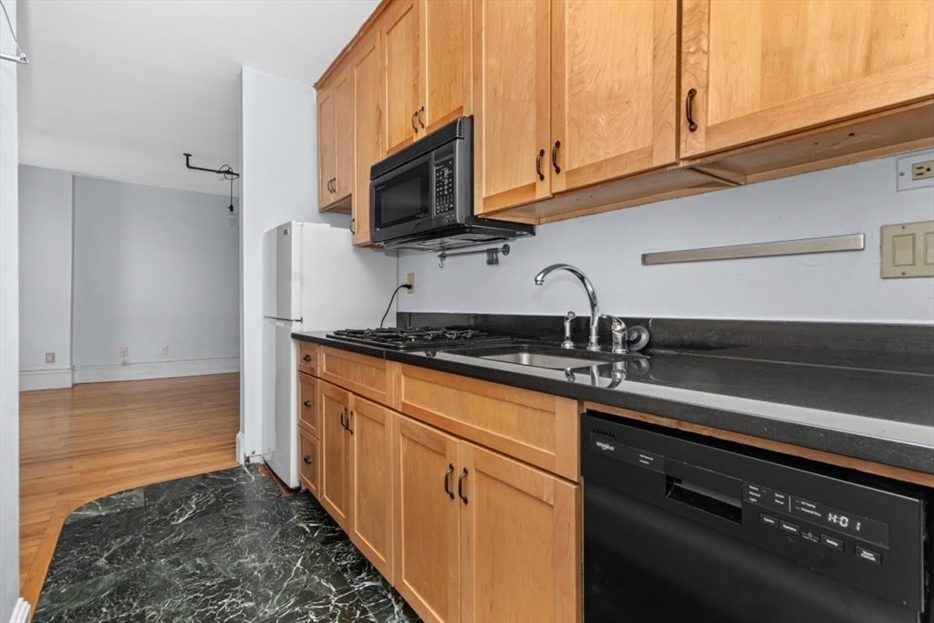 Residential Lease in Boston 3