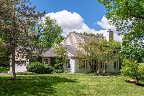 84 Thruston Blvd, Oakwood, OH, 45409-2253 | Card Image