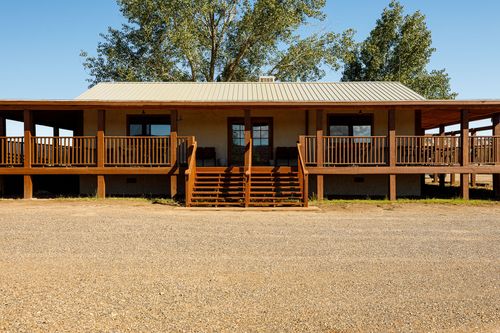 2040 S Long Cyn, Kanab, UT, 84741 | Card Image