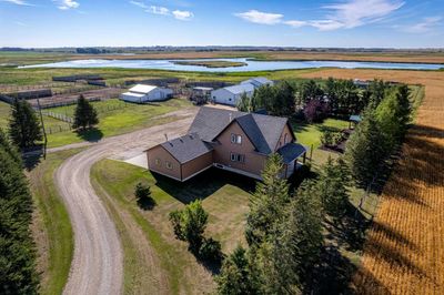 254041 Township Road 252, House detached with 5 bedrooms, 3 bathrooms and null parking in Wheatland County AB | Image 1