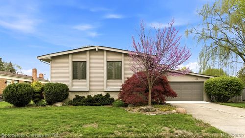 2629 Coral Dr, Troy, MI, 48085-3907 | Card Image