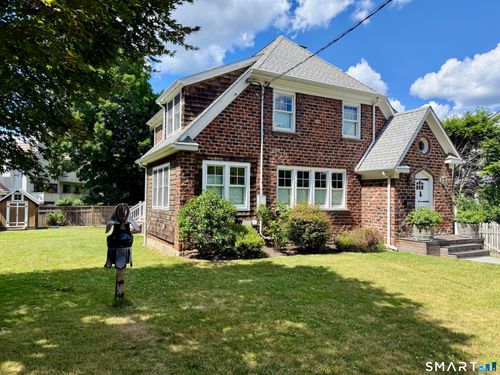 125 Bridge St, Stamford, CT, 06905-4402 | Card Image